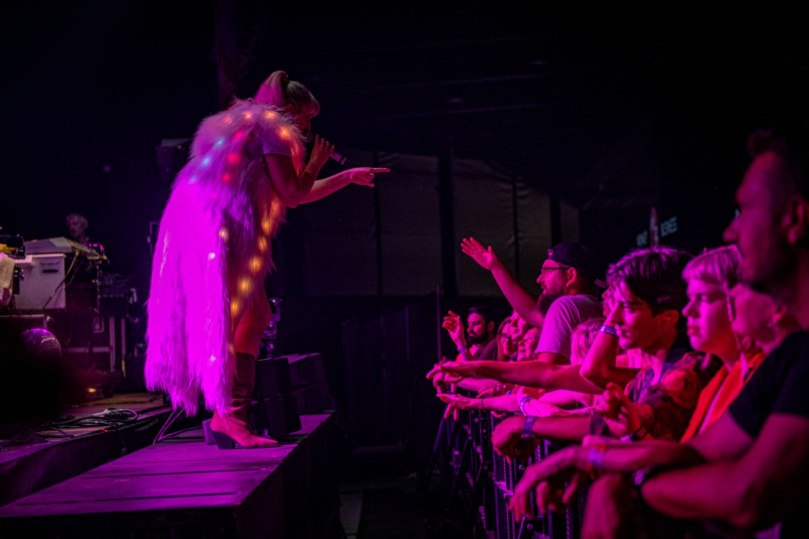 Monkey Business dorazili na Metronome s projektem Spexial, vystoupili s nimi i členové J.A.R.