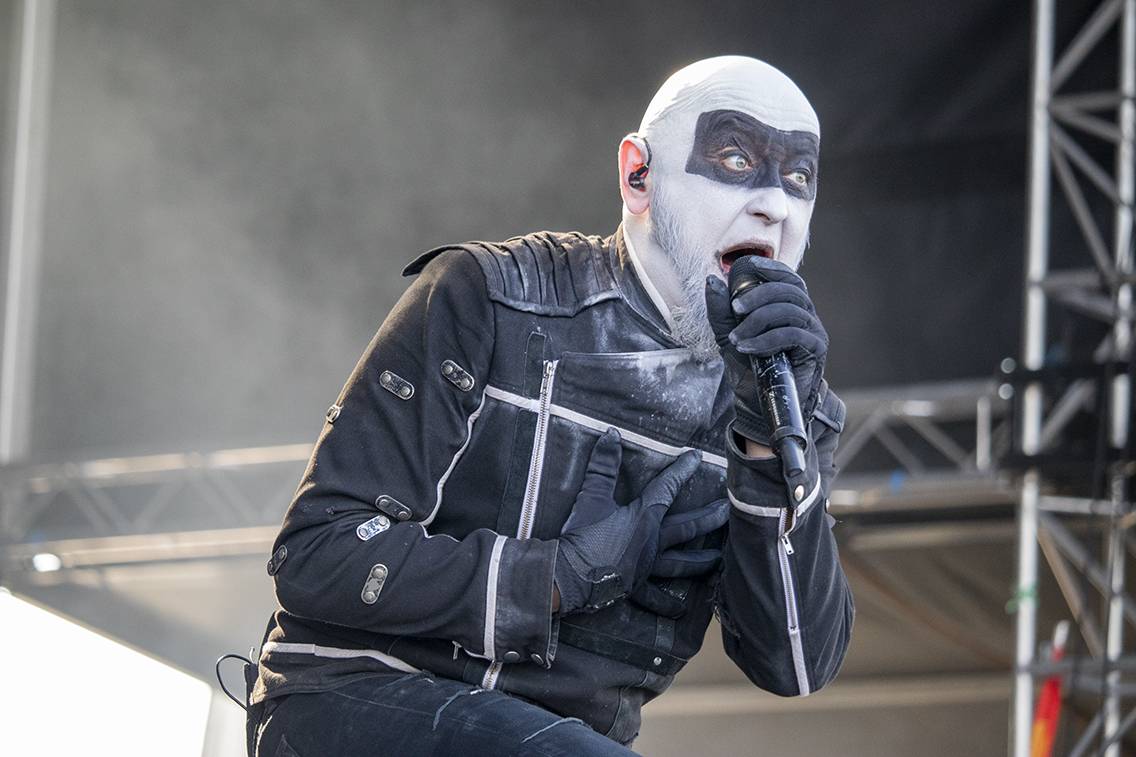 Třetí den Basinfirefestu patřil Ville Valovi, Airbourne nebo Hämatom