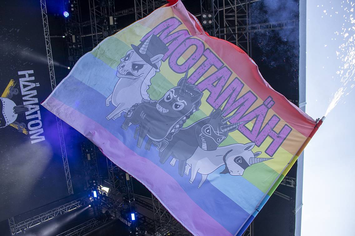 Třetí den Basinfirefestu patřil Ville Valovi, Airbourne nebo Hämatom