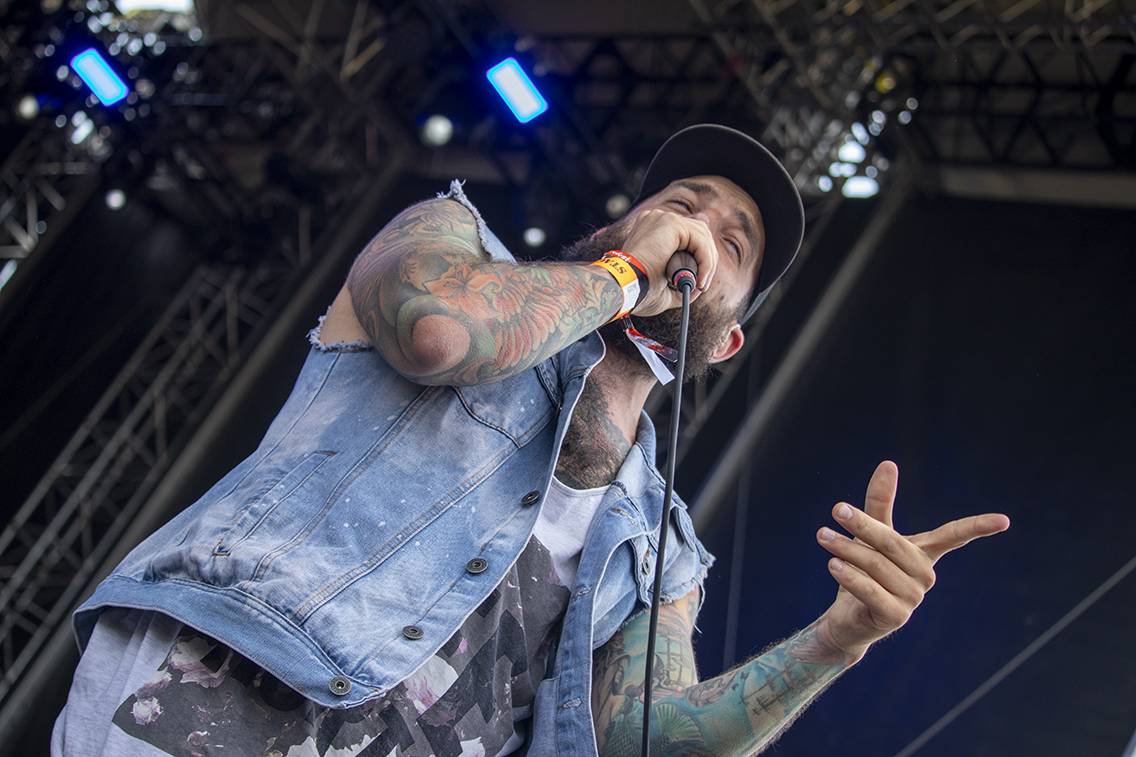 Třetí den Basinfirefestu patřil Ville Valovi, Airbourne nebo Hämatom