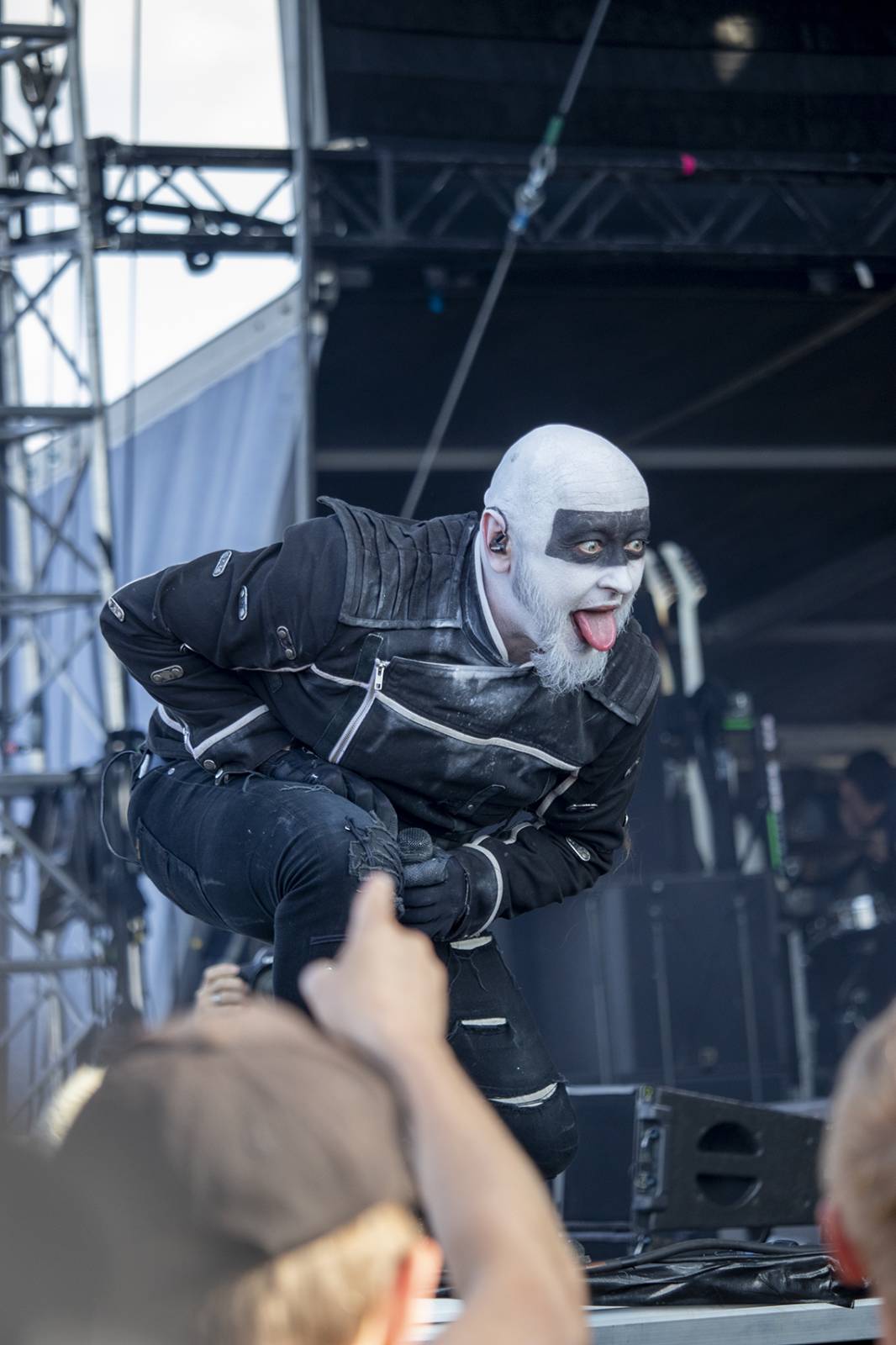 Třetí den Basinfirefestu patřil Ville Valovi, Airbourne nebo Hämatom