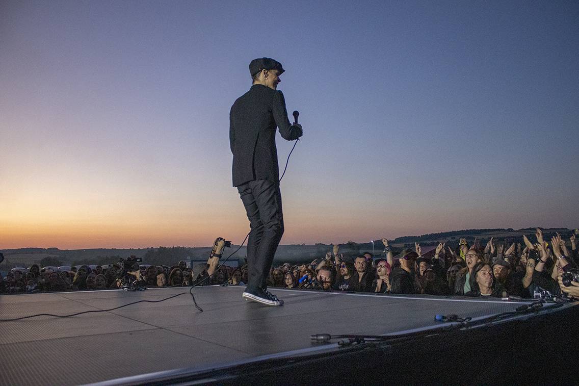 Třetí den Basinfirefestu patřil Ville Valovi, Airbourne nebo Hämatom