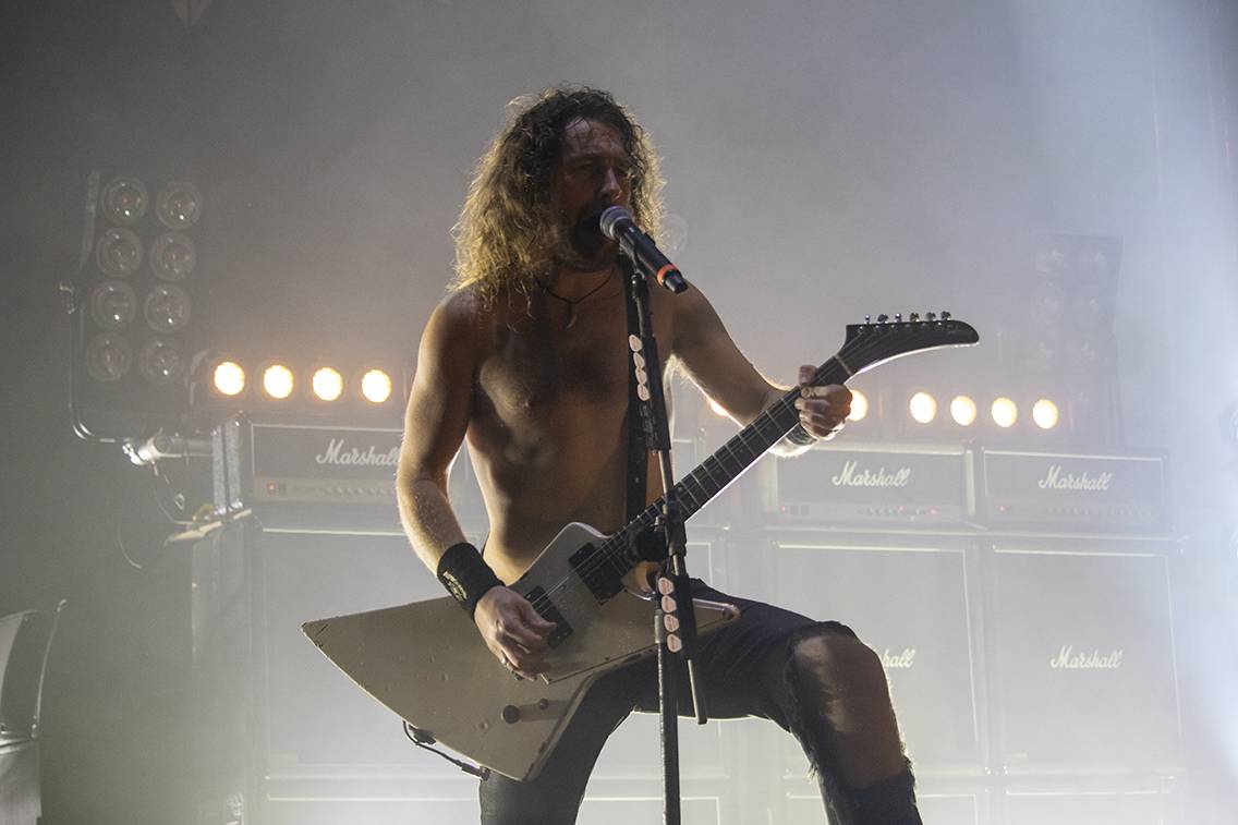 Třetí den Basinfirefestu patřil Ville Valovi, Airbourne nebo Hämatom