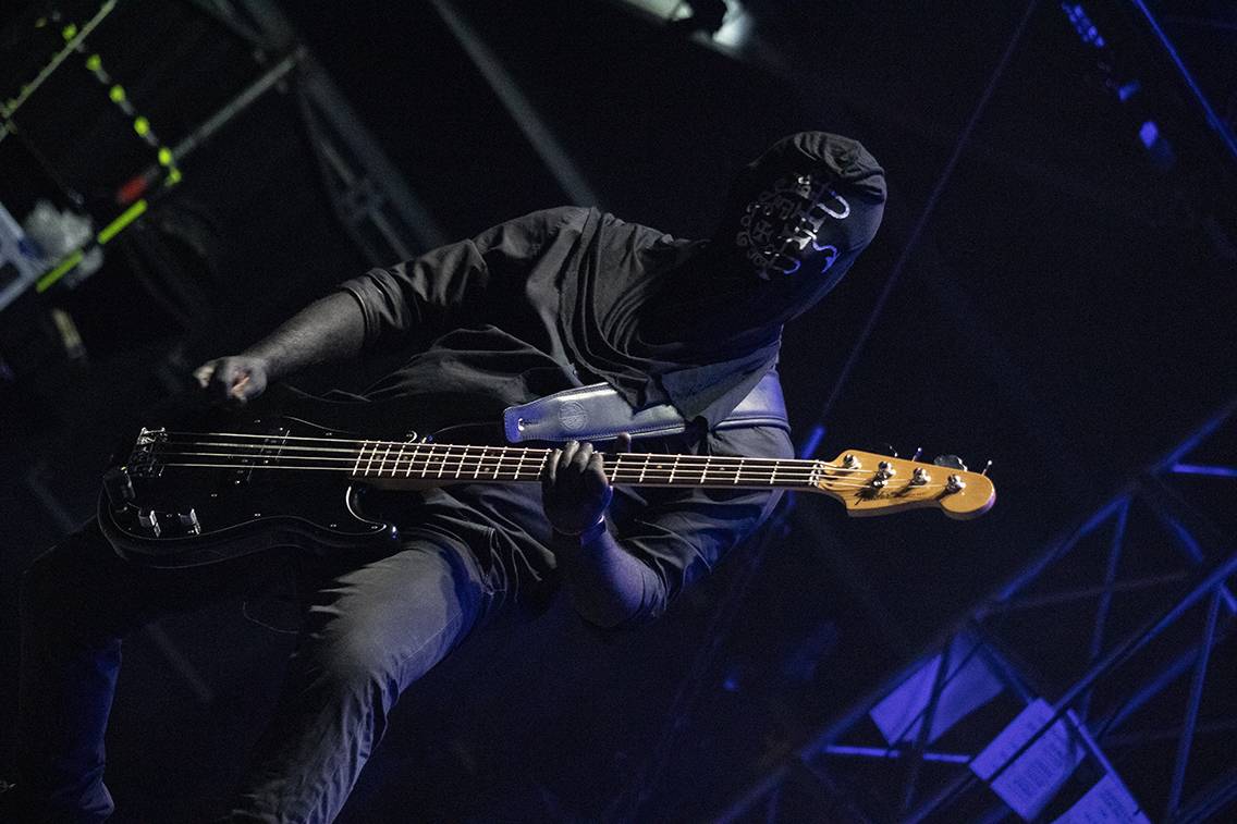 Třetí den Basinfirefestu patřil Ville Valovi, Airbourne nebo Hämatom