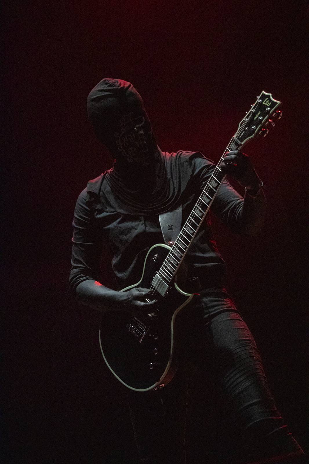 Třetí den Basinfirefestu patřil Ville Valovi, Airbourne nebo Hämatom