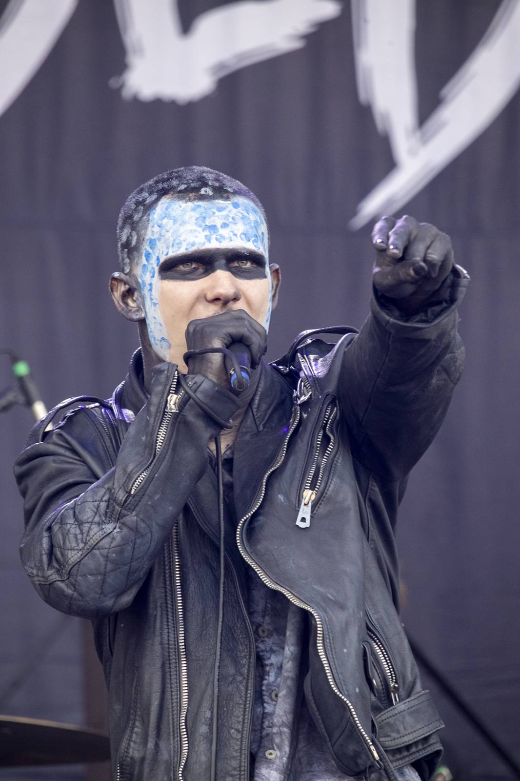 Basinfirefest je za námi. Čtvrtý den přivezl Haken, Fever 333, Pro-Pain nebo Redzeda