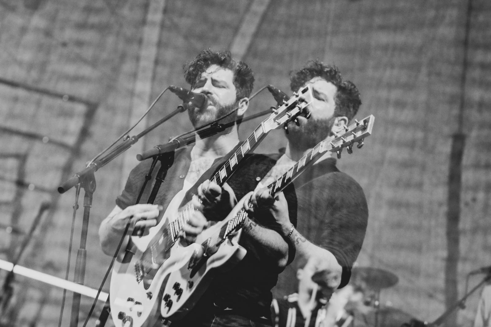 Foals vzali fanoušky na nezapomenutelnou indie jízdu, ve Žlutých lázních jim předskakovali Bert & Friends 