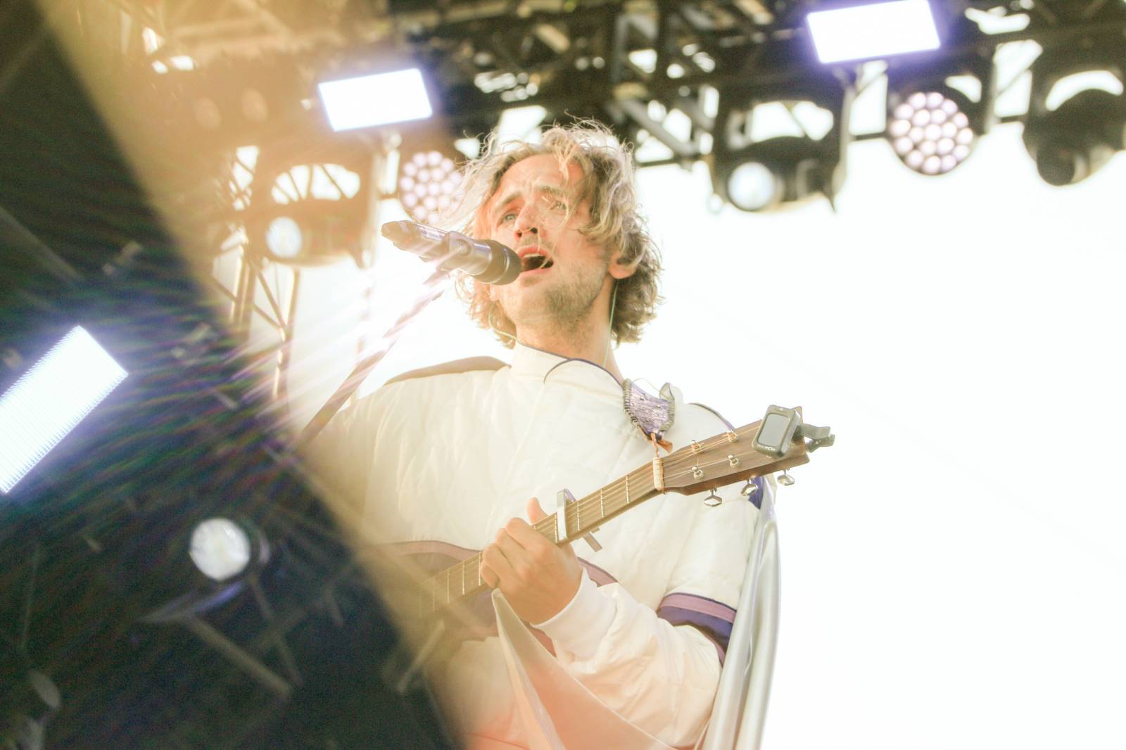 Foals vzali fanoušky na nezapomenutelnou indie jízdu, ve Žlutých lázních jim předskakovali Bert & Friends 