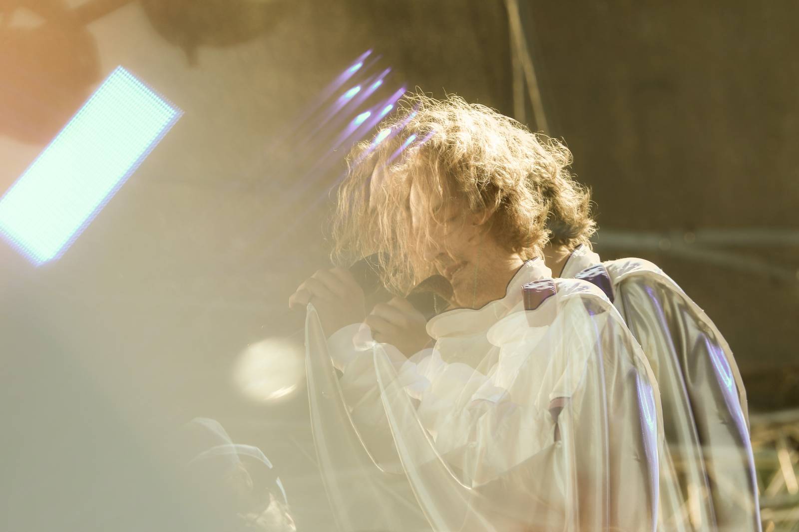 Foals vzali fanoušky na nezapomenutelnou indie jízdu, ve Žlutých lázních jim předskakovali Bert & Friends 