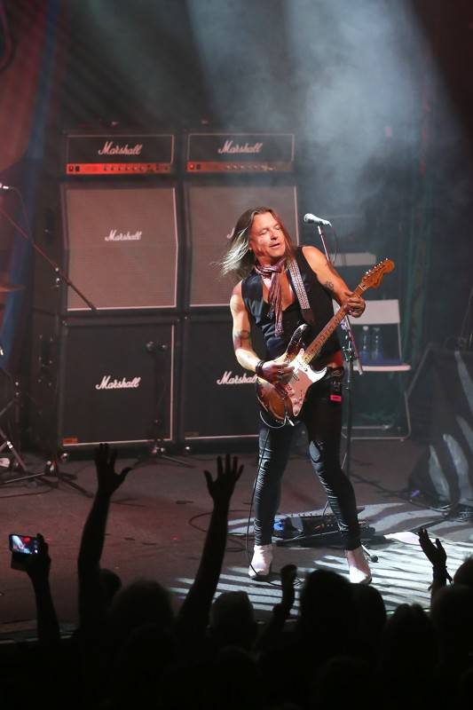 Bývalý člen Deep Purple Glenn Hughes oslavil v Bratislavě padesát let alba Burn