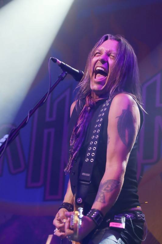 Bývalý člen Deep Purple Glenn Hughes oslavil v Bratislavě padesát let alba Burn