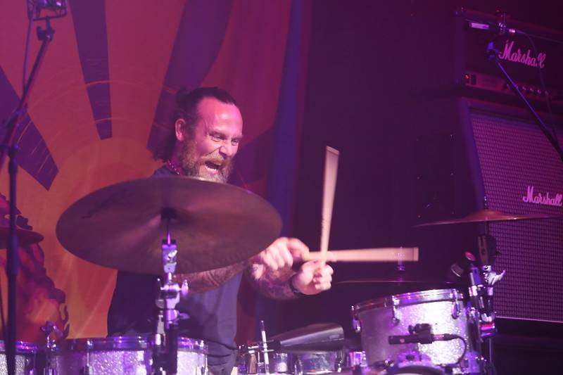 Bývalý člen Deep Purple Glenn Hughes oslavil v Bratislavě padesát let alba Burn