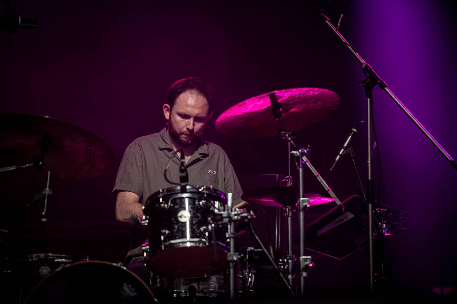 Morcheeba a Indoor Garden Party s Russellem Crowem koncertně zahájili 57. ročník KVIFF