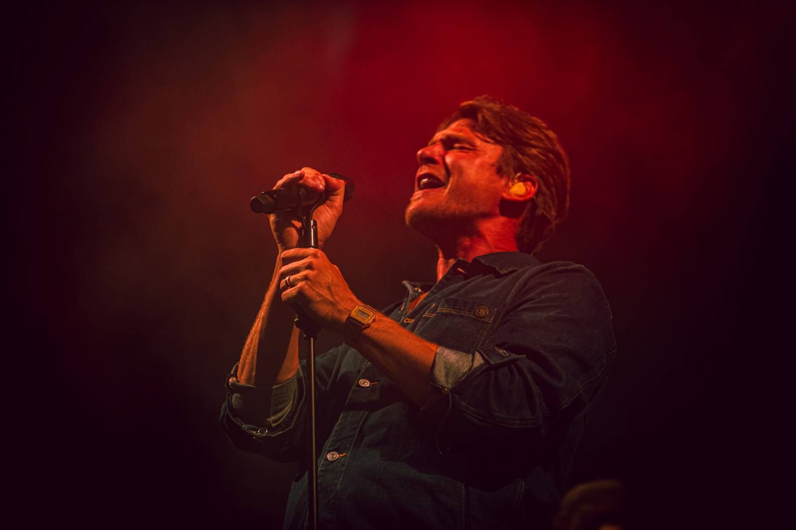 Morcheeba a Indoor Garden Party s Russellem Crowem koncertně zahájili 57. ročník KVIFF