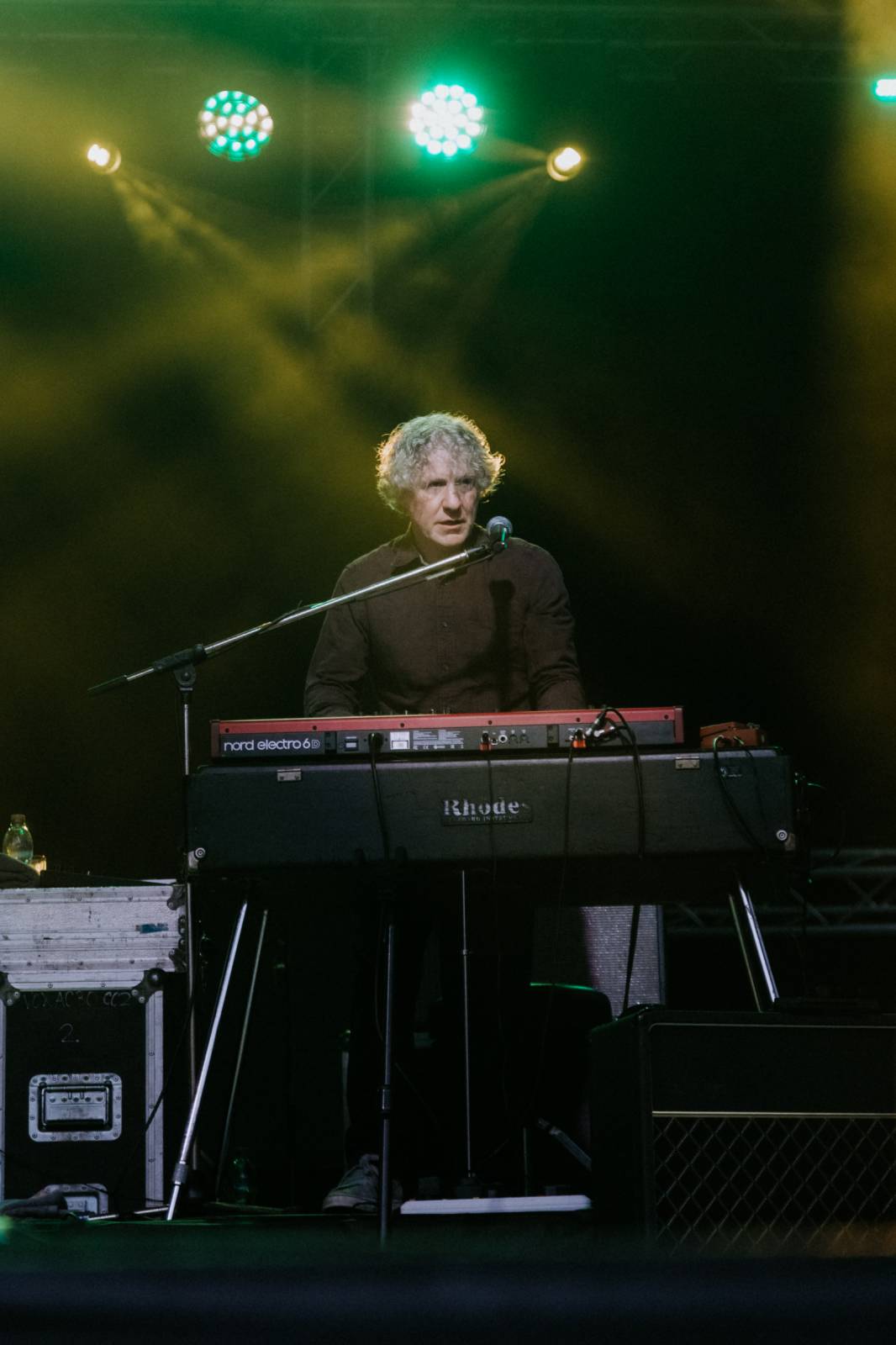 Úvodní den ve Varech se neobešel bez deště. Vystoupili Vojtěch Dyk, Morcheeba a Indoor Garden Party