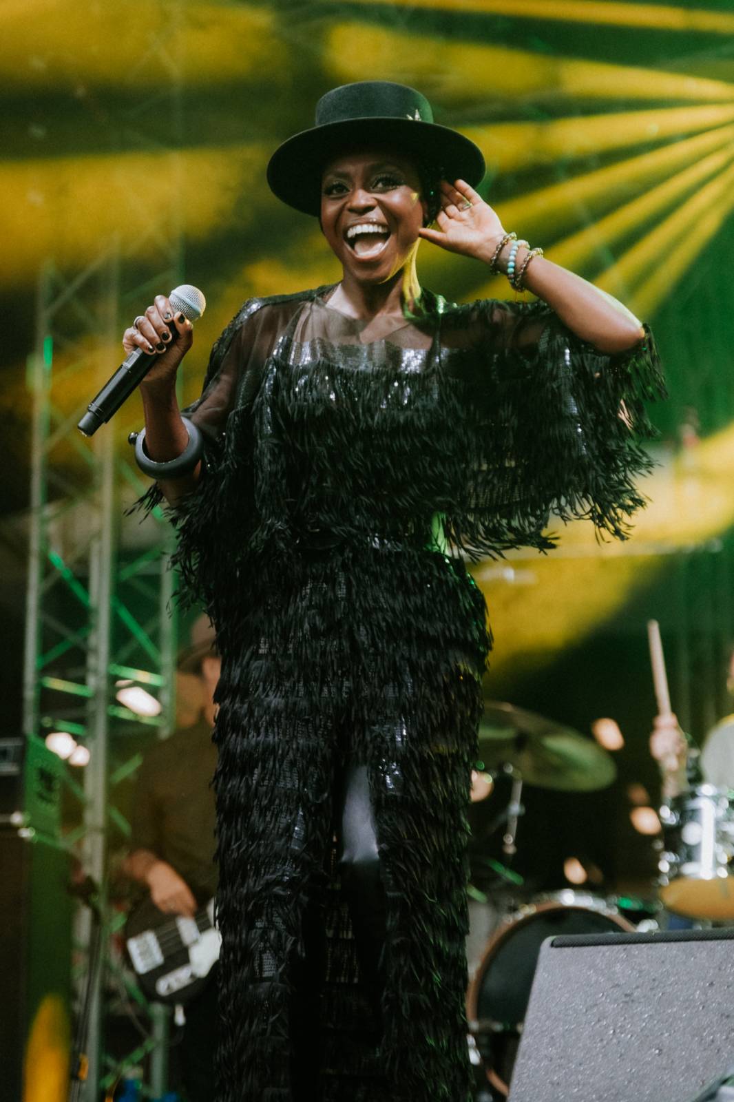 Úvodní den ve Varech se neobešel bez deště. Vystoupili Vojtěch Dyk, Morcheeba a Indoor Garden Party