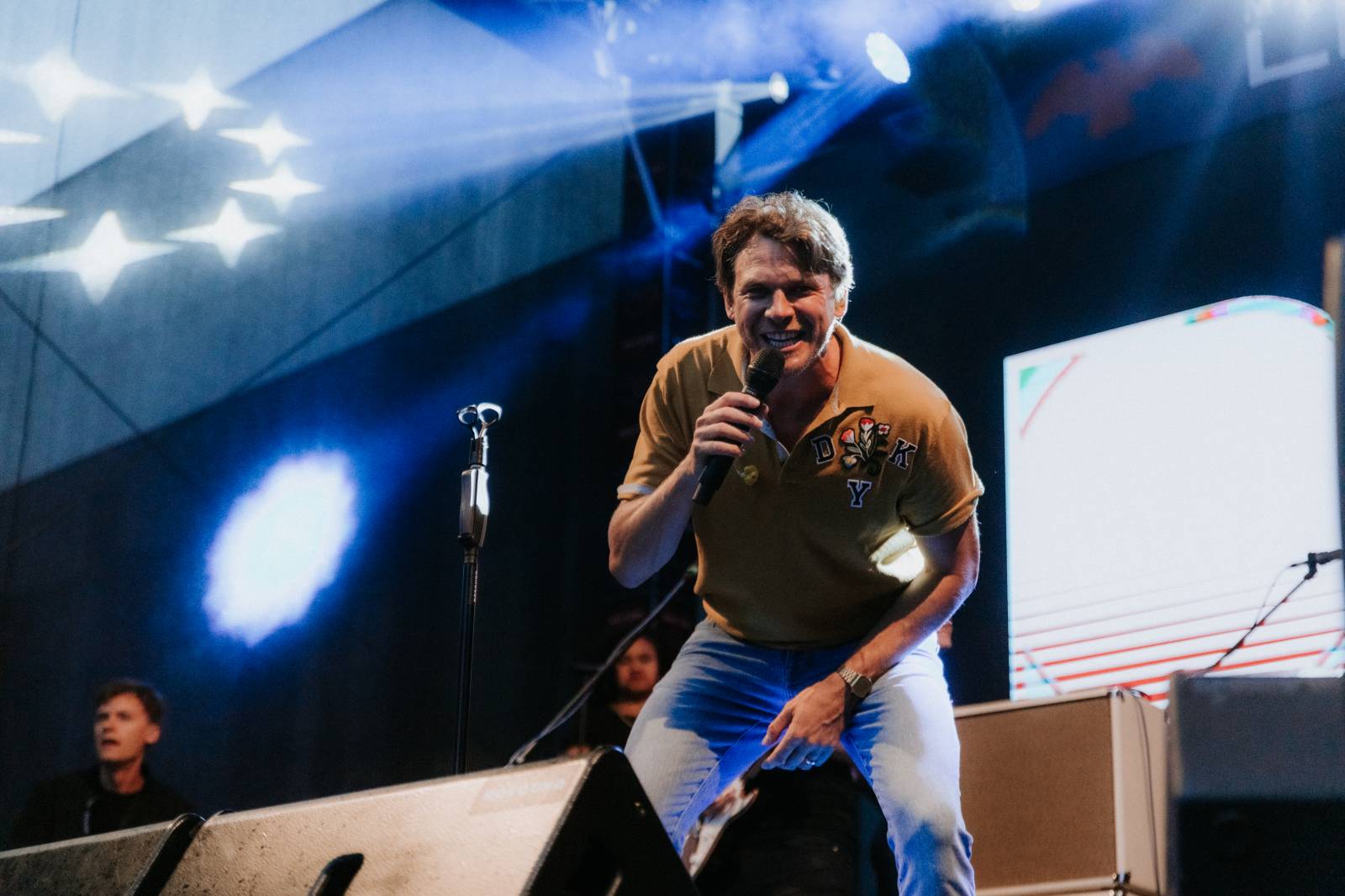 Úvodní den ve Varech se neobešel bez deště. Vystoupili Vojtěch Dyk, Morcheeba a Indoor Garden Party