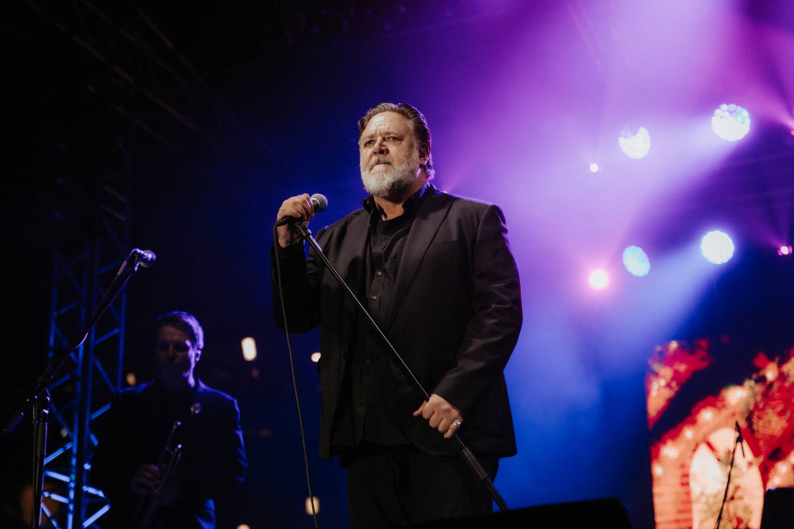 Úvodní den ve Varech se neobešel bez deště. Vystoupili Vojtěch Dyk, Morcheeba a Indoor Garden Party