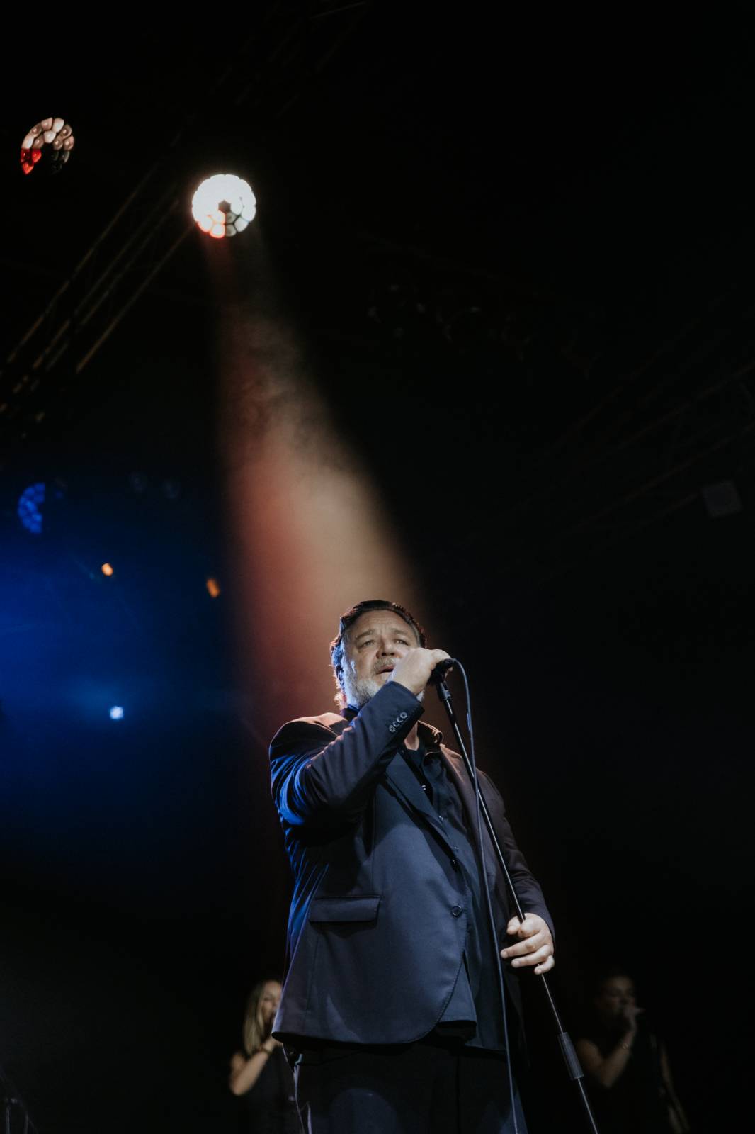 Úvodní den ve Varech se neobešel bez deště. Vystoupili Vojtěch Dyk, Morcheeba a Indoor Garden Party