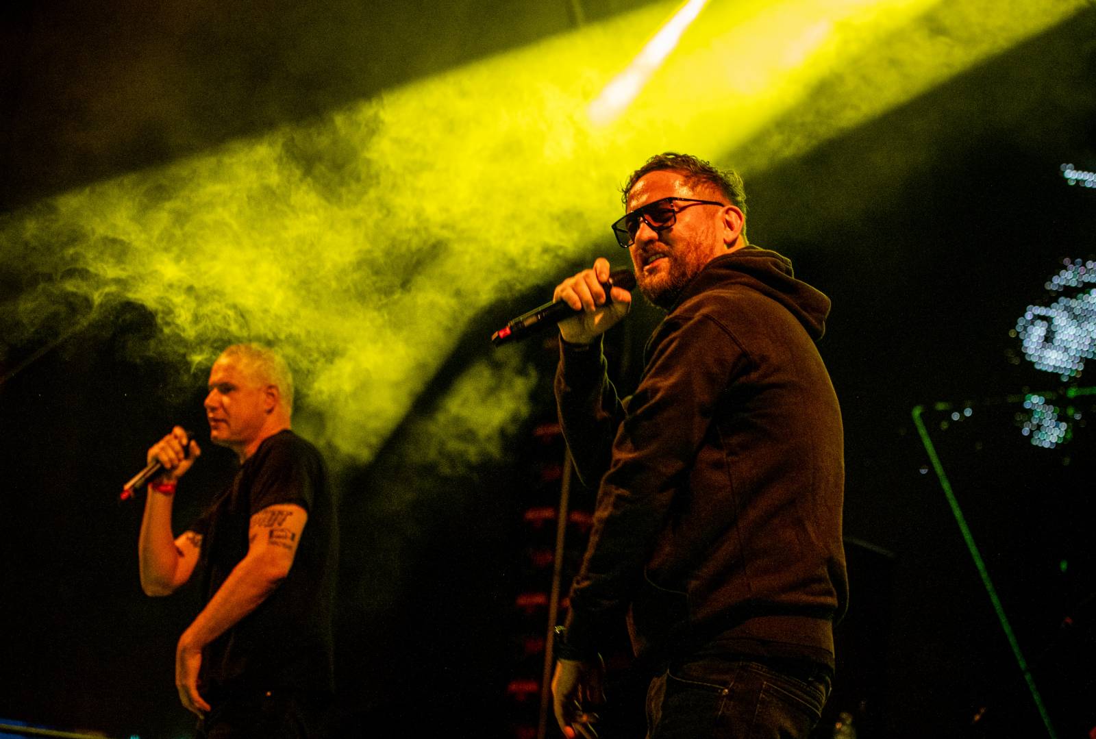 Druhý den KVIFF: Koncerty, módní přehlídky a narvaný Mattoni Life Bar