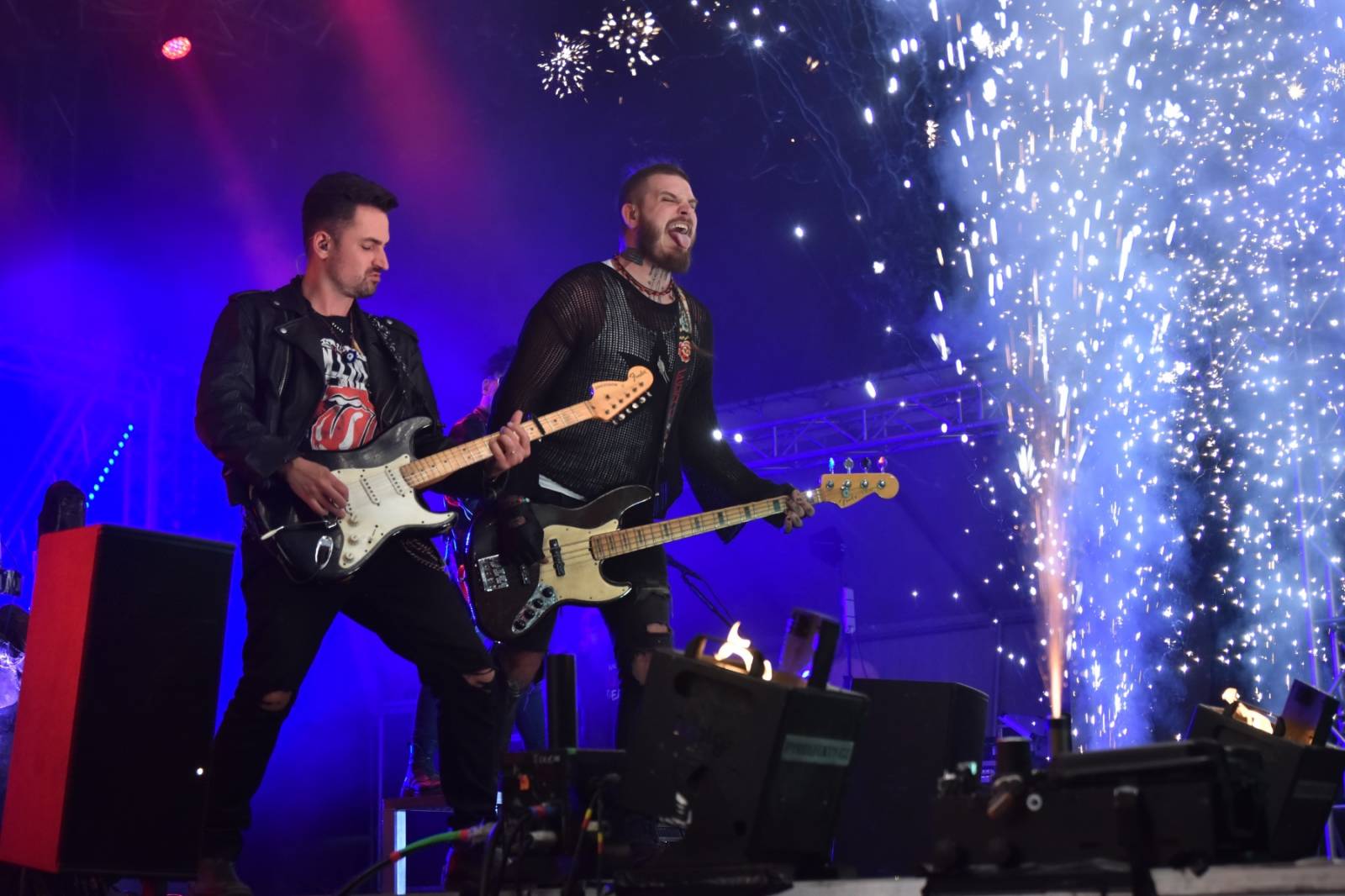 Přeštěnice si připravily program pro velké i malé. Cirk La Putyka dovezla akrobaty a Rybičky 48 a Traktor ohně