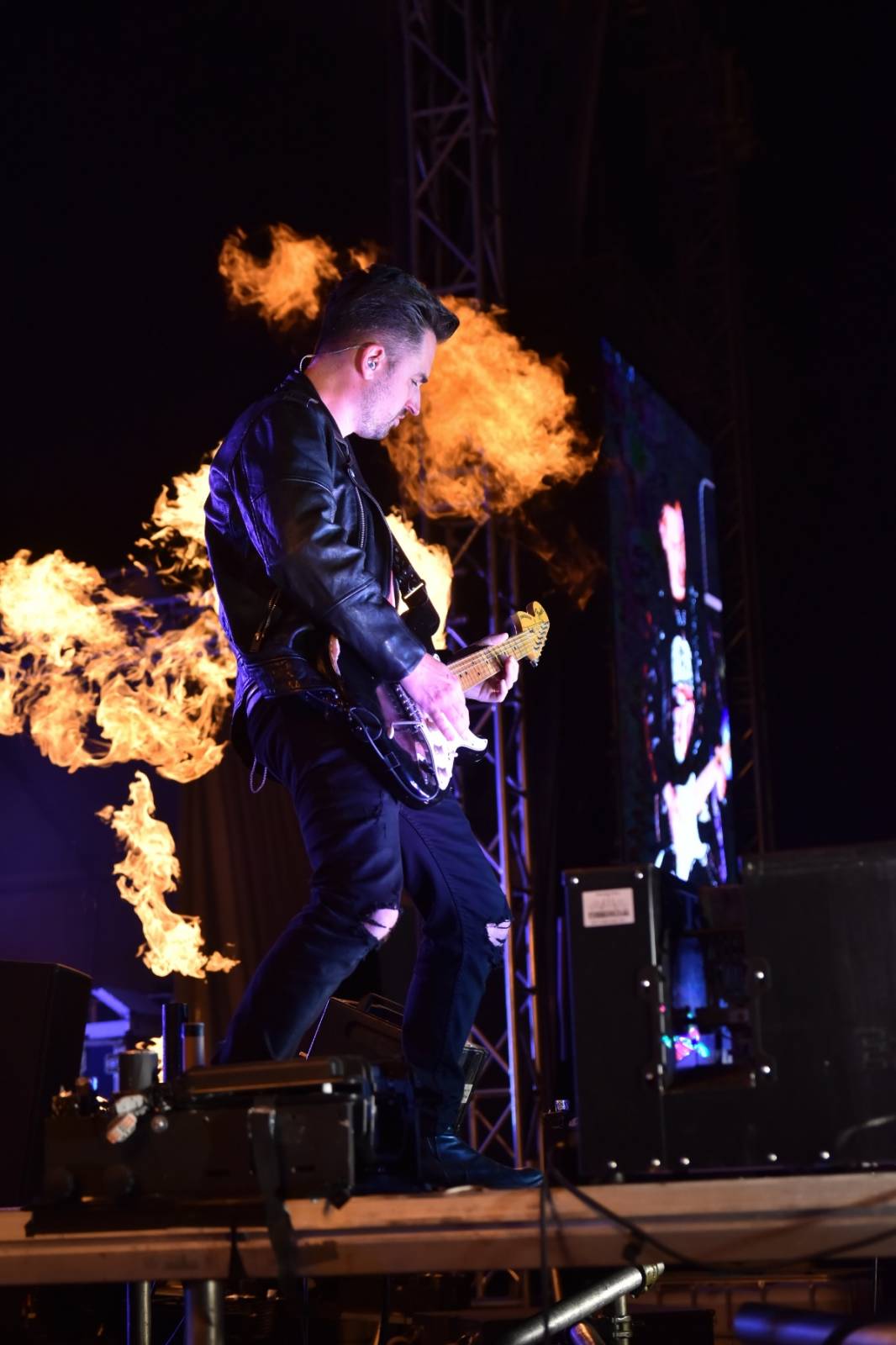 Přeštěnice si připravily program pro velké i malé. Cirk La Putyka dovezla akrobaty a Rybičky 48 a Traktor ohně