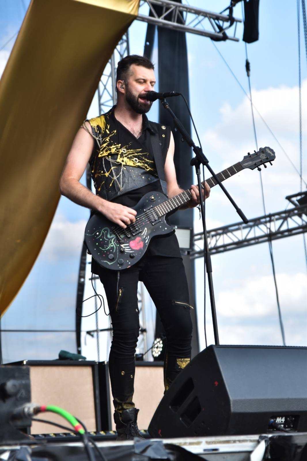 Přeštěnice si připravily program pro velké i malé. Cirk La Putyka dovezla akrobaty a Rybičky 48 a Traktor ohně