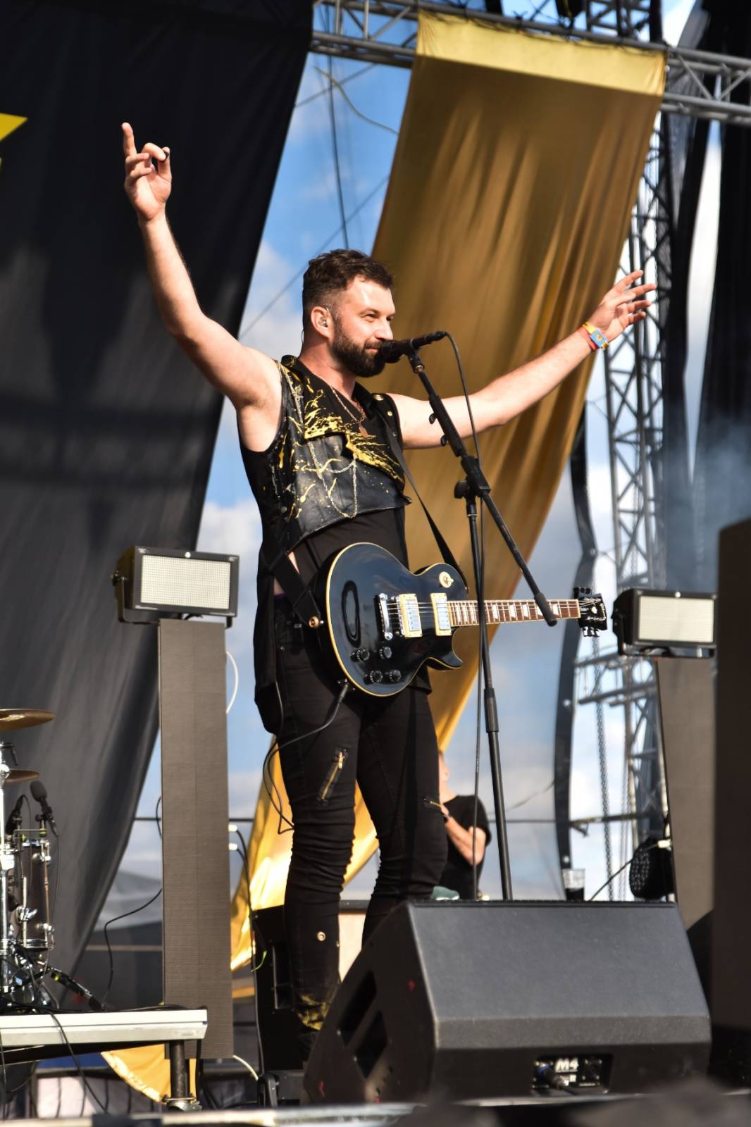 Přeštěnice si připravily program pro velké i malé. Cirk La Putyka dovezla akrobaty a Rybičky 48 a Traktor ohně