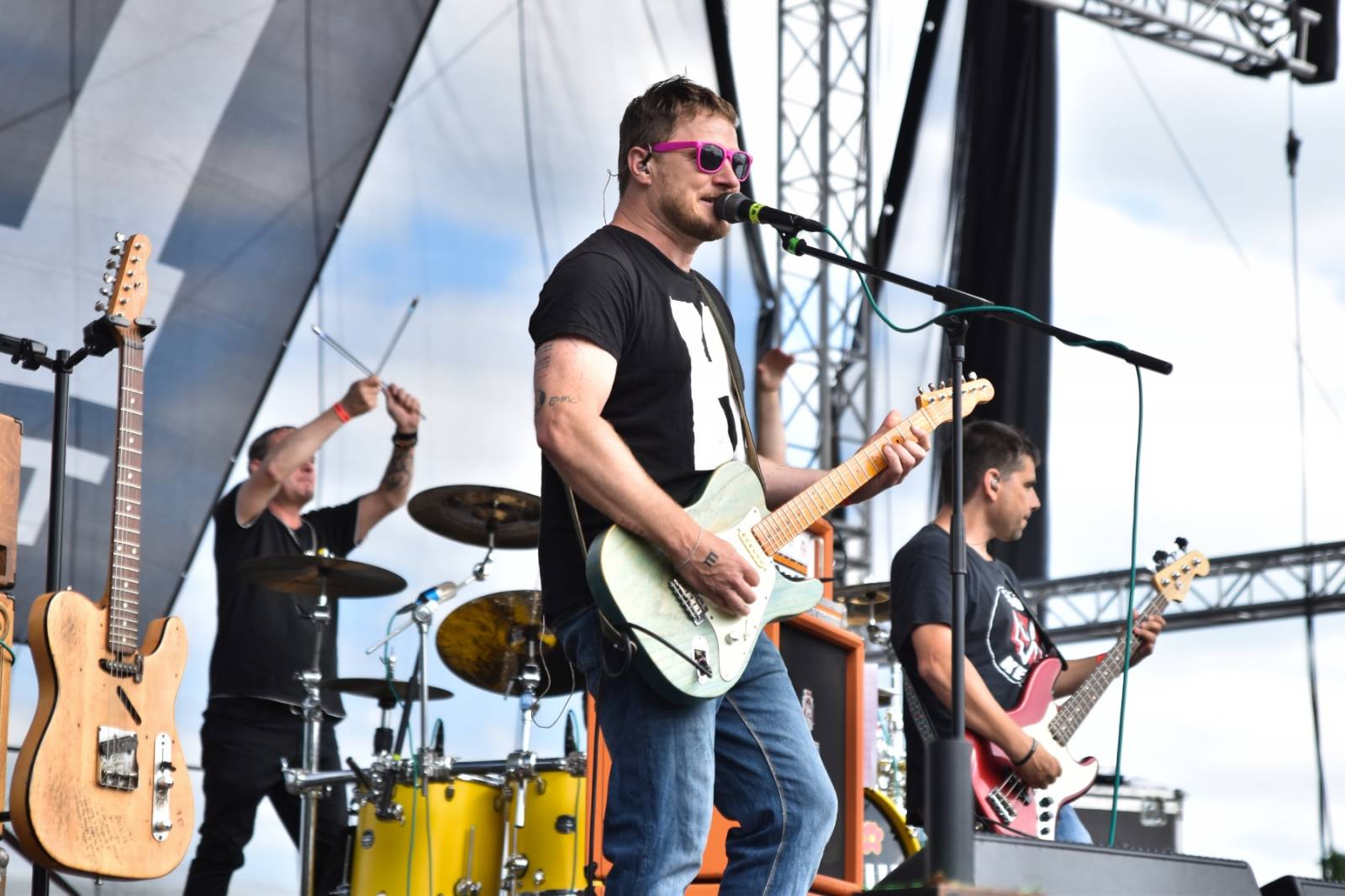 Přeštěnice si připravily program pro velké i malé. Cirk La Putyka dovezla akrobaty a Rybičky 48 a Traktor ohně