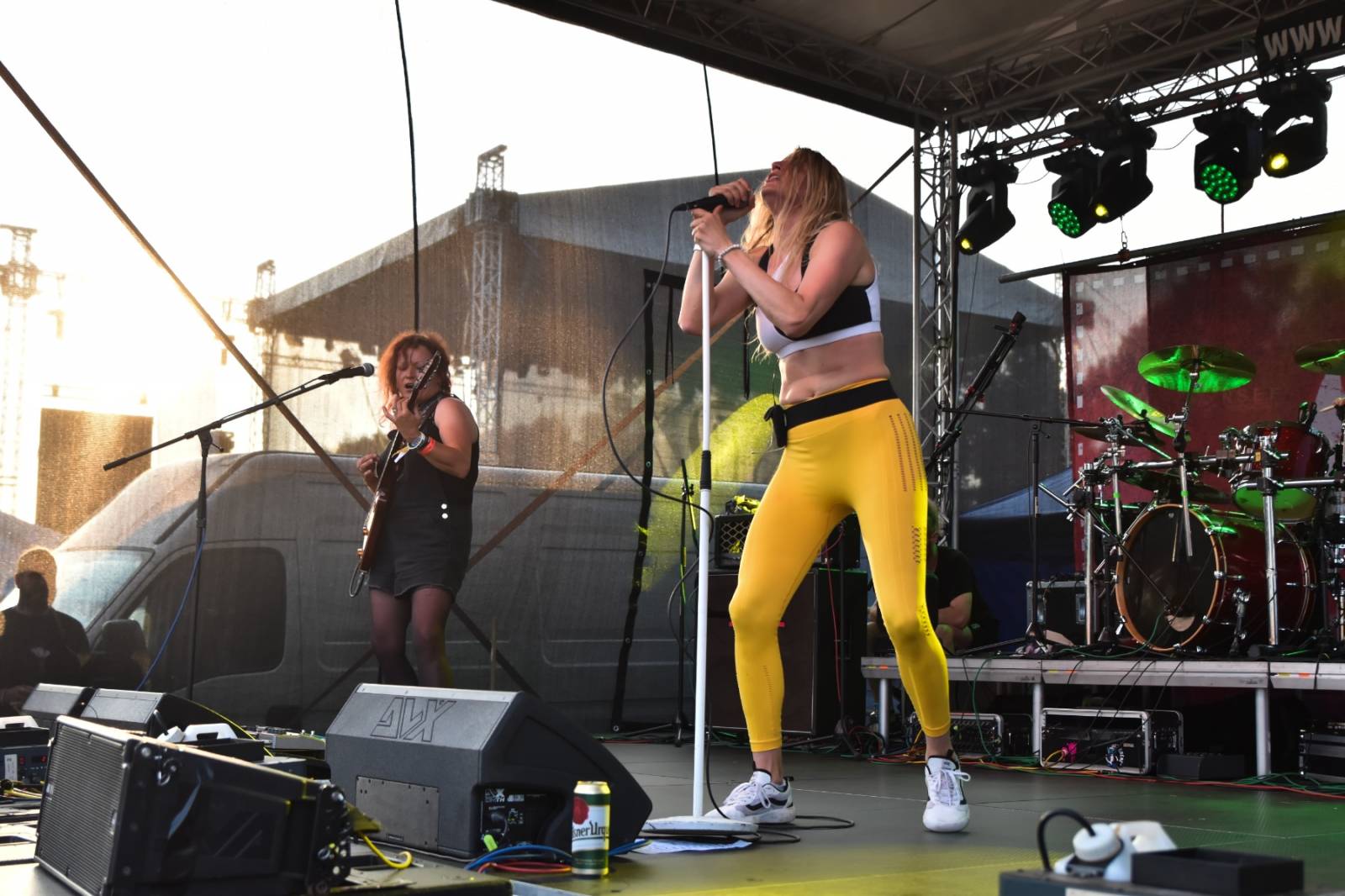 Přeštěnice si připravily program pro velké i malé. Cirk La Putyka dovezla akrobaty a Rybičky 48 a Traktor ohně