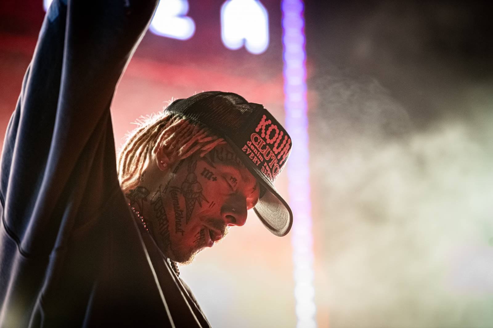 Emma Smetana a Jordan Haj zářili na KVIFF, Jaro Smejkal pěvecky doprovodil přehlídku Zuzany Černé