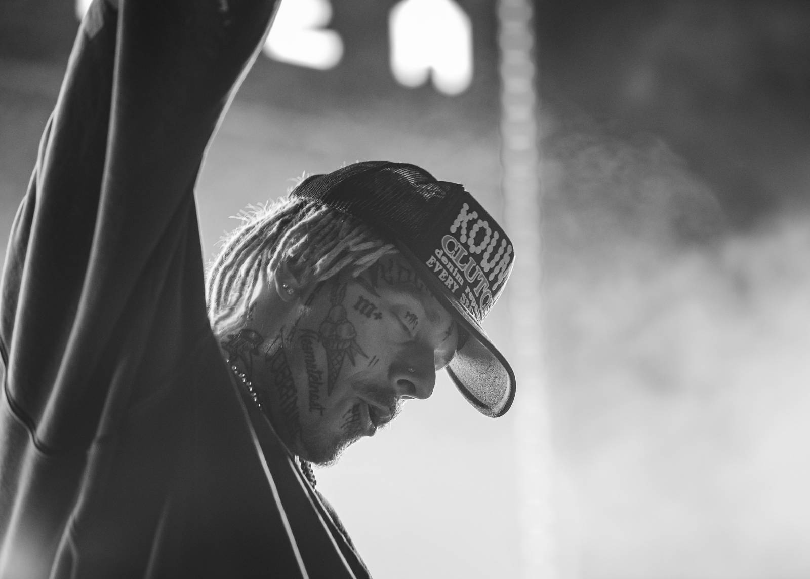 Emma Smetana a Jordan Haj zářili na KVIFF, Jaro Smejkal pěvecky doprovodil přehlídku Zuzany Černé