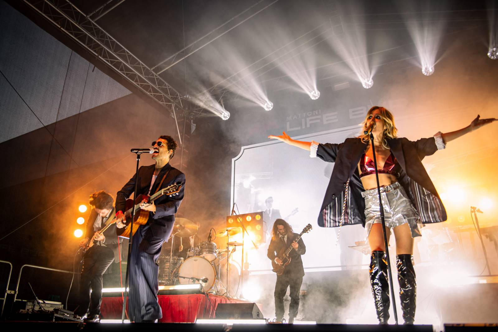 Emma Smetana a Jordan Haj zářili na KVIFF, Jaro Smejkal pěvecky doprovodil přehlídku Zuzany Černé