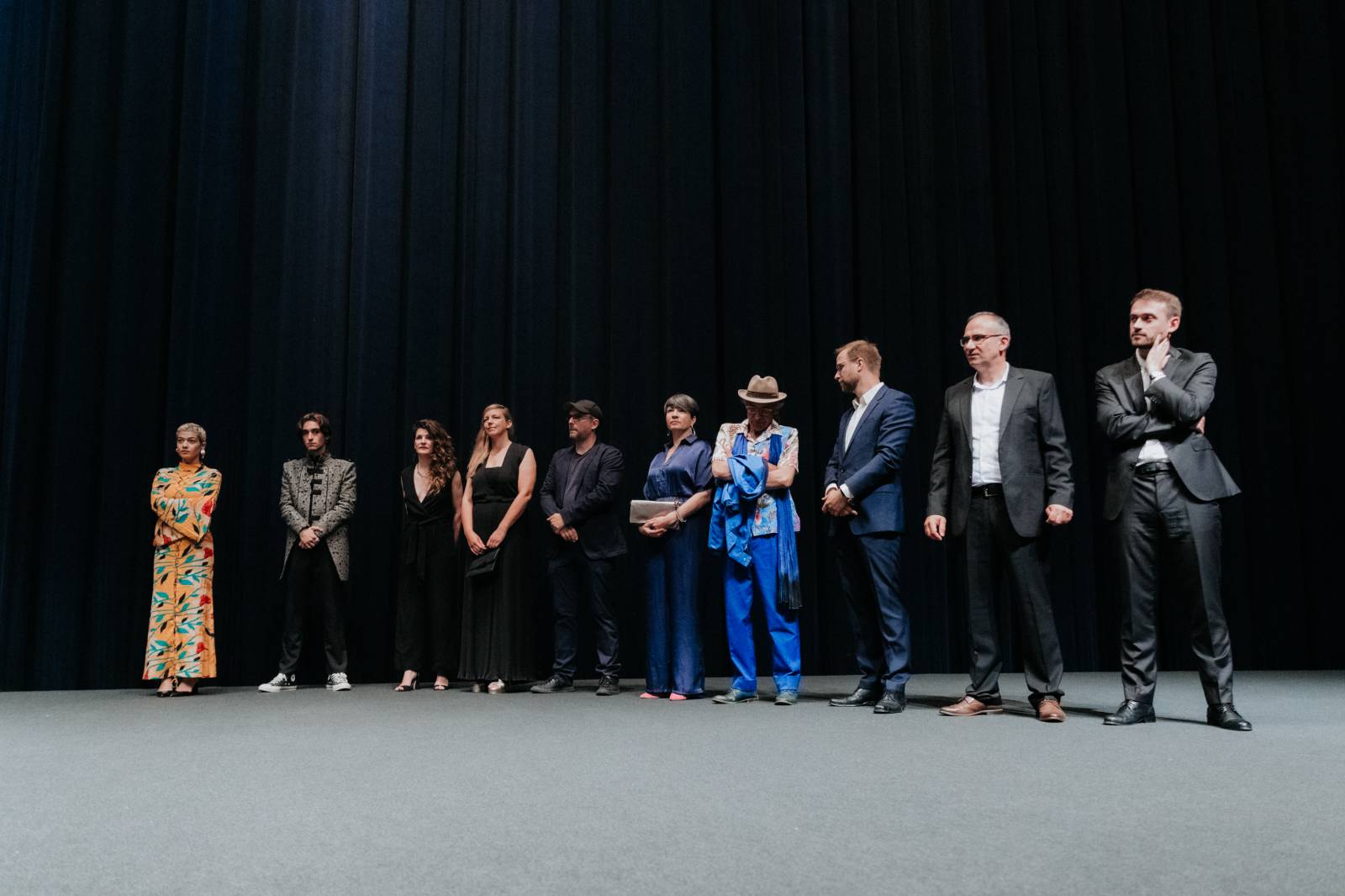 Filmový festival v Karlových Varech pokračuje. Přivezl Teu Sofii, Emmu Smetanu s Jordanem Hajem i NobodyListen