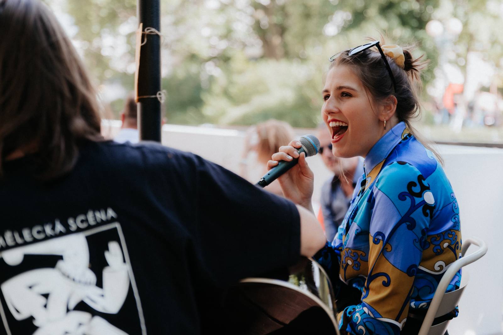 Filmový festival v Karlových Varech pokračuje. Přivezl Teu Sofii, Emmu Smetanu s Jordanem Hajem i NobodyListen