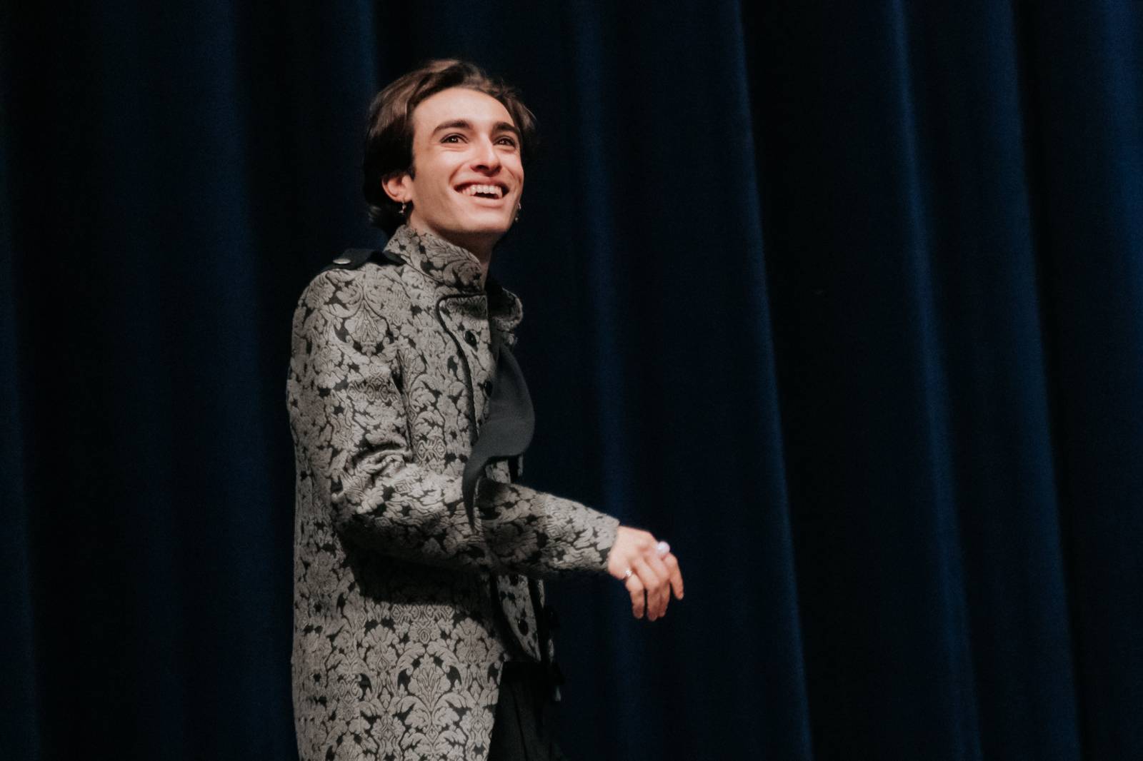 Filmový festival v Karlových Varech pokračuje. Přivezl Teu Sofii, Emmu Smetanu s Jordanem Hajem i NobodyListen