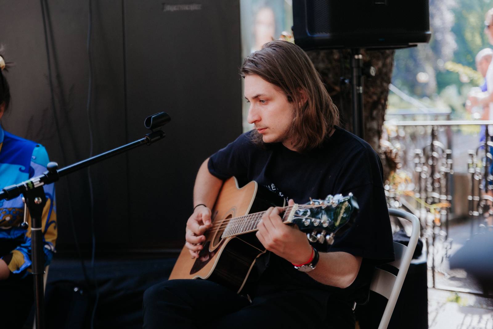 Filmový festival v Karlových Varech pokračuje. Přivezl Teu Sofii, Emmu Smetanu s Jordanem Hajem i NobodyListen