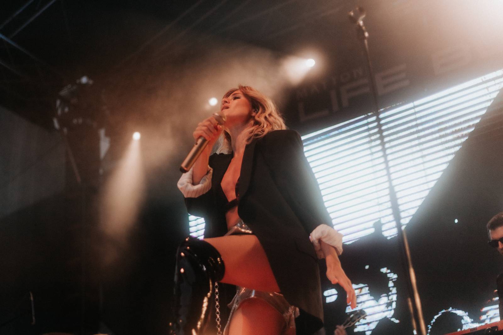 Filmový festival v Karlových Varech pokračuje. Přivezl Teu Sofii, Emmu Smetanu s Jordanem Hajem i NobodyListen