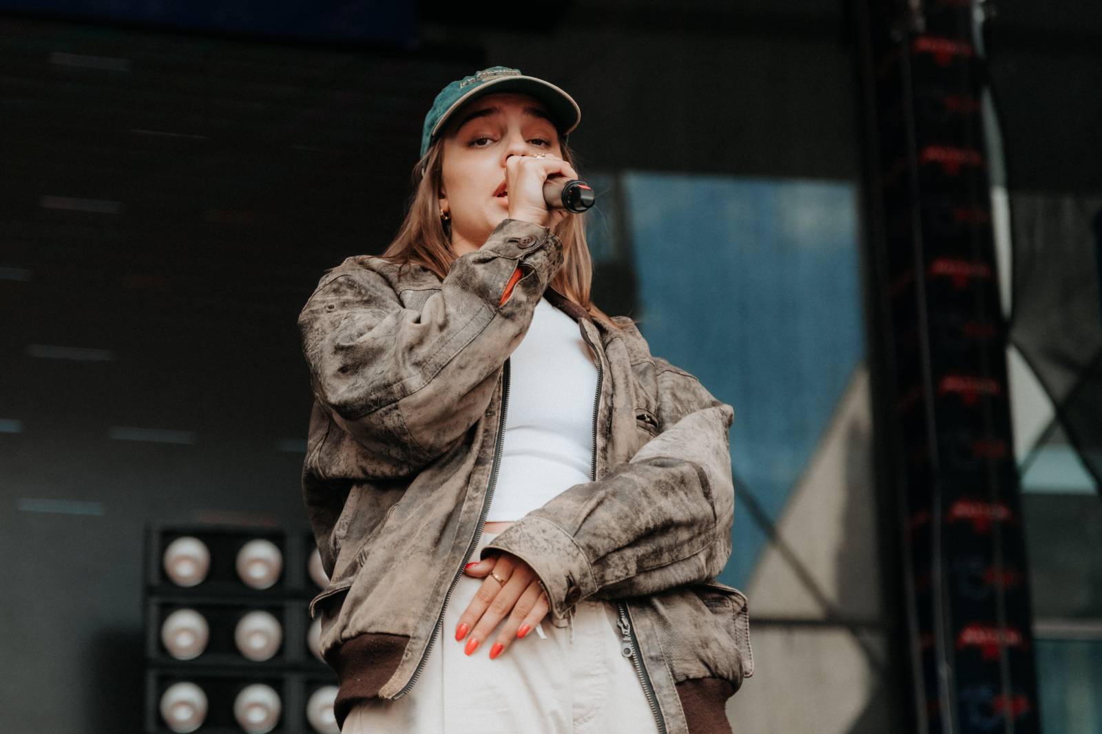 Filmový festival v Karlových Varech pokračuje. Přivezl Teu Sofii, Emmu Smetanu s Jordanem Hajem i NobodyListen