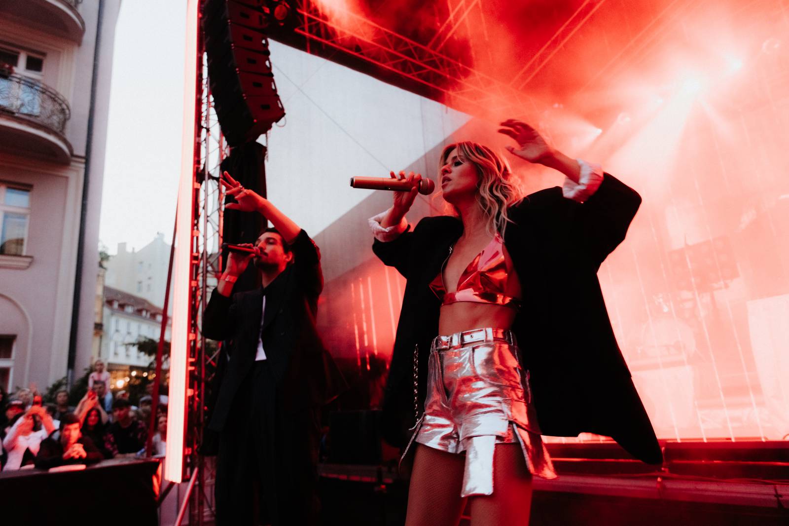 Filmový festival v Karlových Varech pokračuje. Přivezl Teu Sofii, Emmu Smetanu s Jordanem Hajem i NobodyListen