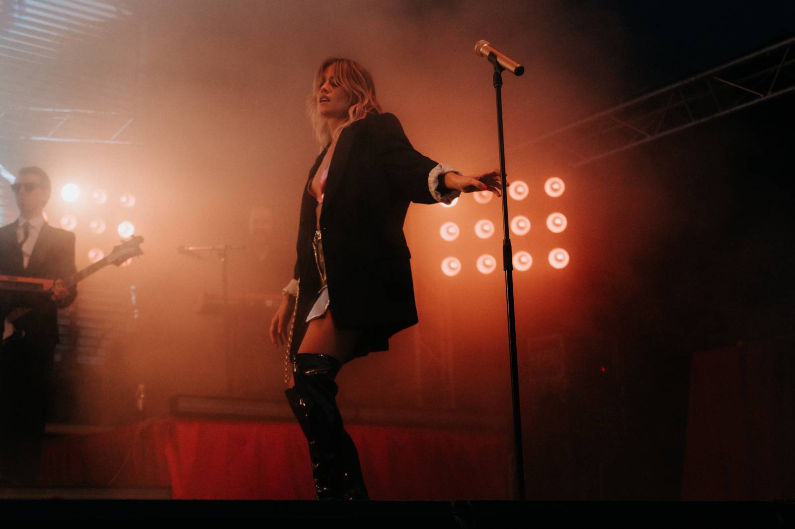 Filmový festival v Karlových Varech pokračuje. Přivezl Teu Sofii, Emmu Smetanu s Jordanem Hajem i NobodyListen