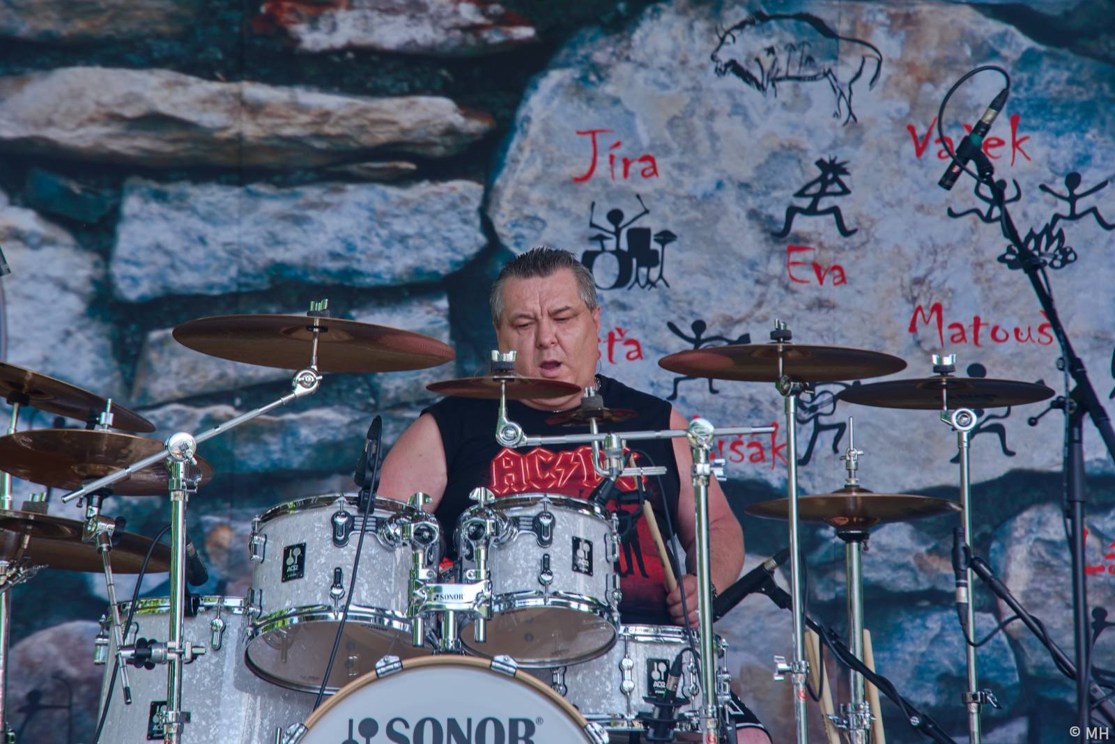 Rock for JK Manětín uzavřel Trautenberk, punkáče bavili SPS a publikum rozdováděla i Vypsaná fiXa 