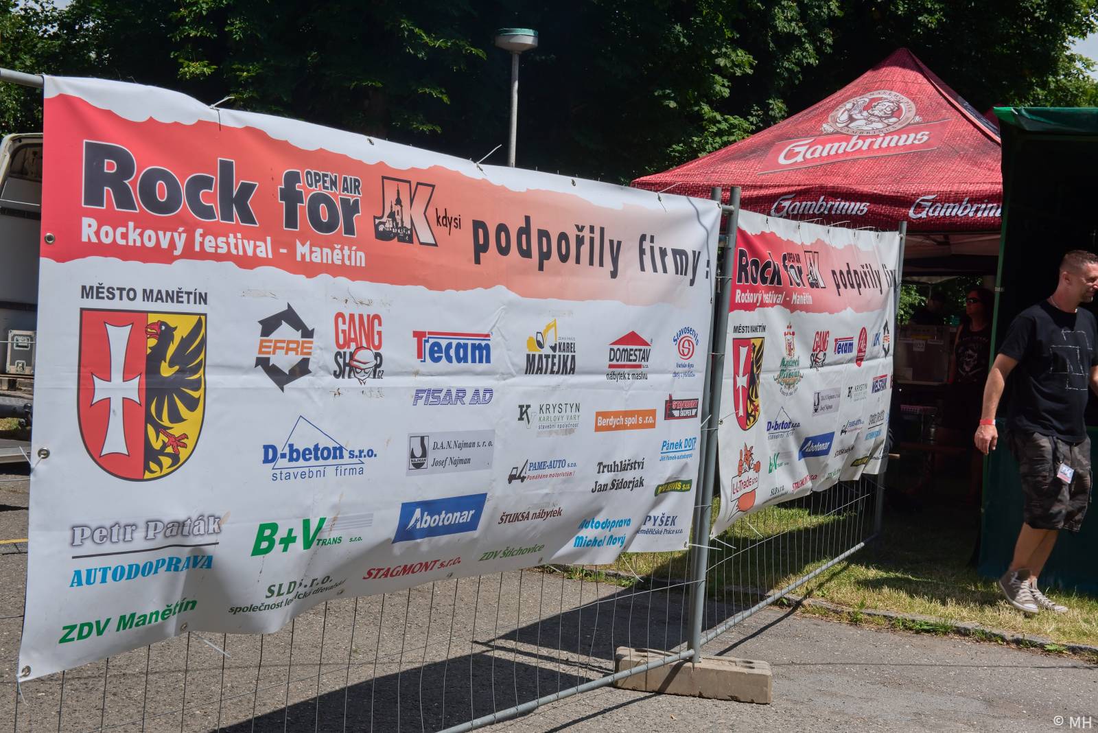 Rock for JK Manětín uzavřel Trautenberk, punkáče bavili SPS a publikum rozdováděla i Vypsaná fiXa 