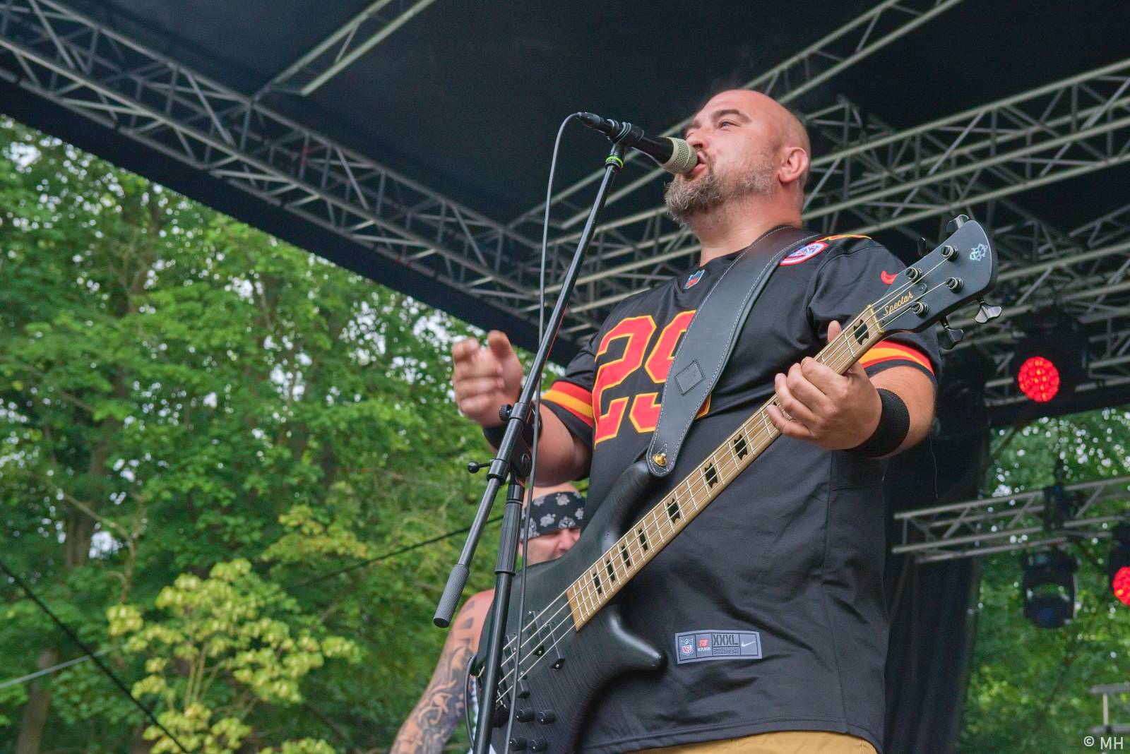 Rock for JK Manětín uzavřel Trautenberk, punkáče bavili SPS a publikum rozdováděla i Vypsaná fiXa 