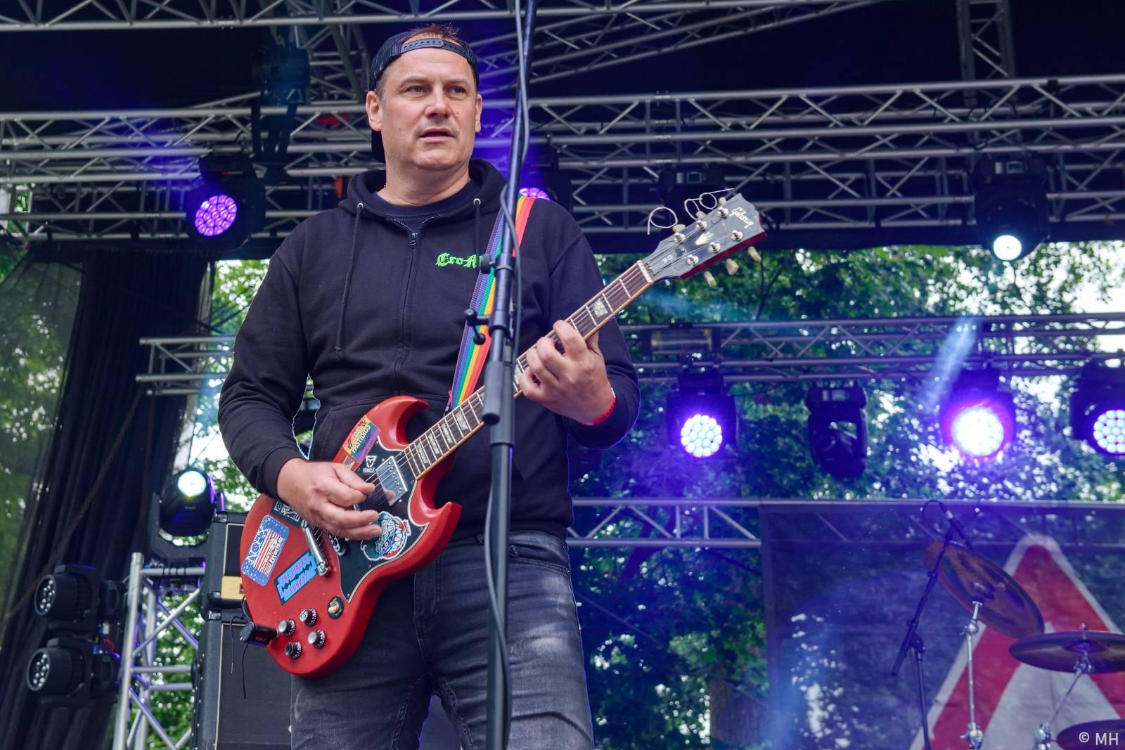 Rock for JK Manětín uzavřel Trautenberk, punkáče bavili SPS a publikum rozdováděla i Vypsaná fiXa 