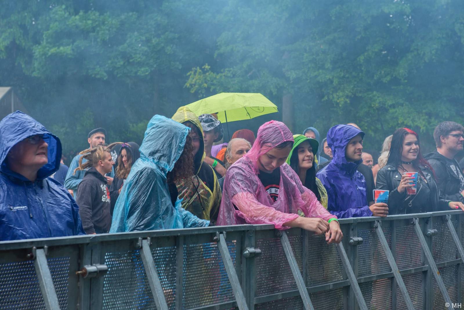 Rock for JK Manětín uzavřel Trautenberk, punkáče bavili SPS a publikum rozdováděla i Vypsaná fiXa 