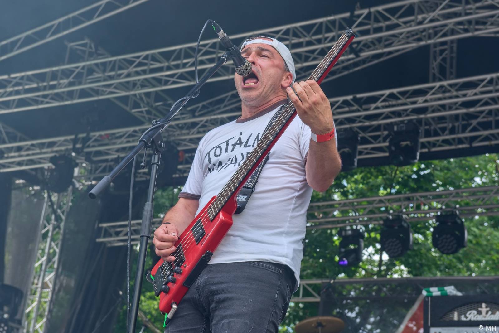 Rock for JK Manětín uzavřel Trautenberk, punkáče bavili SPS a publikum rozdováděla i Vypsaná fiXa 