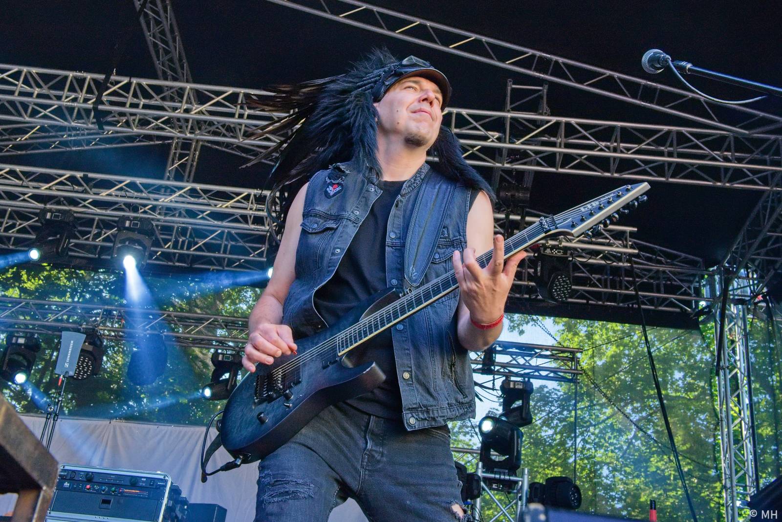 Rock for JK Manětín uzavřel Trautenberk, punkáče bavili SPS a publikum rozdováděla i Vypsaná fiXa 