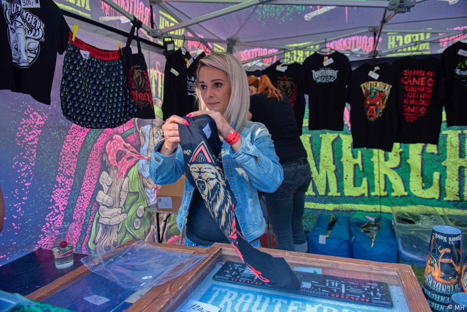 Rock for JK Manětín uzavřel Trautenberk, punkáče bavili SPS a publikum rozdováděla i Vypsaná fiXa 