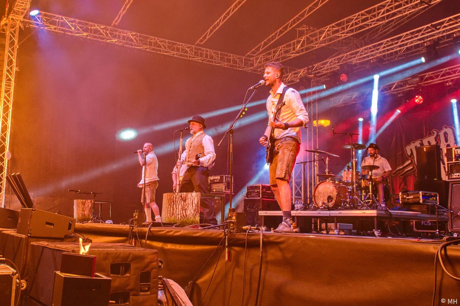 Rock for JK Manětín uzavřel Trautenberk, punkáče bavili SPS a publikum rozdováděla i Vypsaná fiXa 